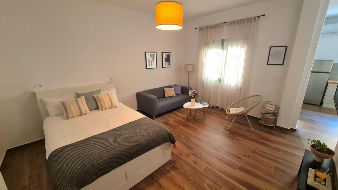 Yannis Guest House Aegina Exterior foto